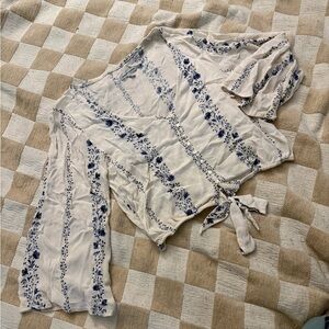 Floral blouse with buttons and tie detail